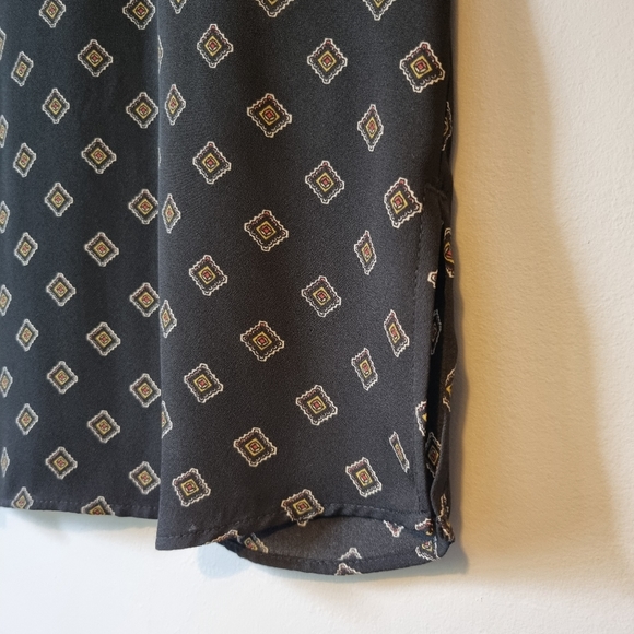 MARKS AND SPENCER COLLECTION Black Patterned Shirt Covered Buttons Wide Cuffs 14 - Picture 9 of 16